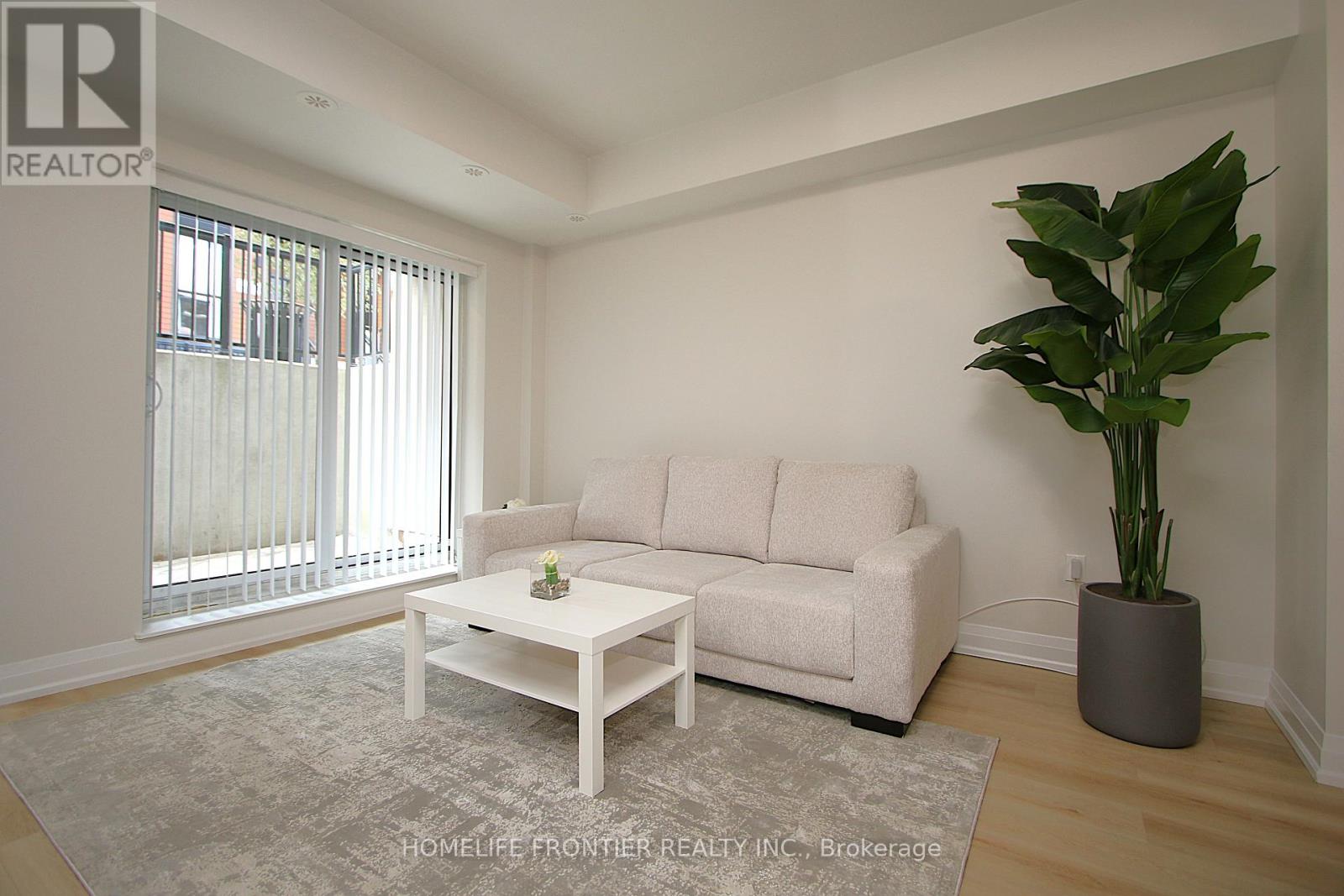 C1302 - 5299 Highway 7 Road, Vaughan, Ontario  L4L 0J1 - Photo 4 - N12536000