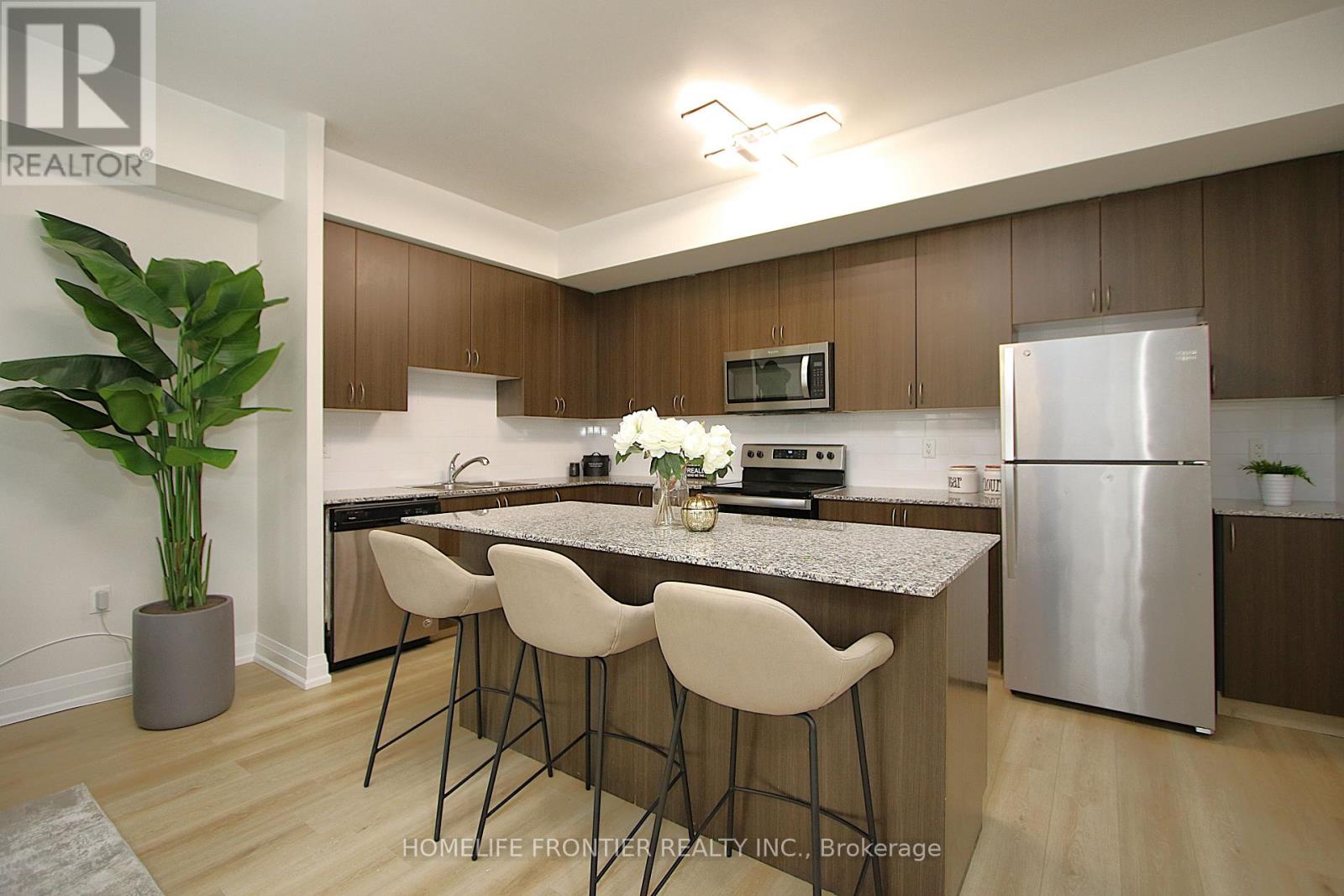 C1302 - 5299 Highway 7 Road, Vaughan, Ontario  L4L 0J1 - Photo 5 - N12536000