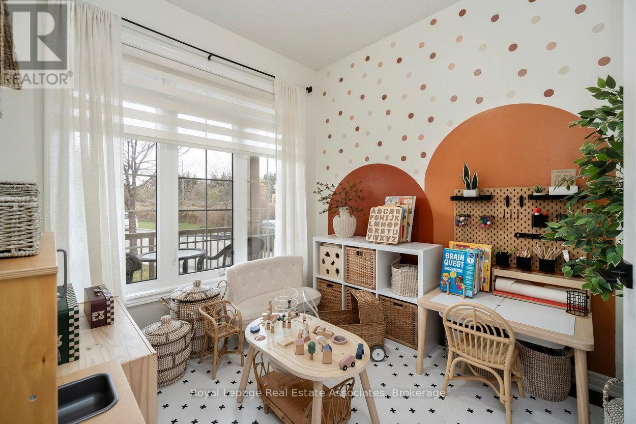 30 Danfield Court, Brampton, Ontario  L6Y 2X9 - Photo 9 - W12523516