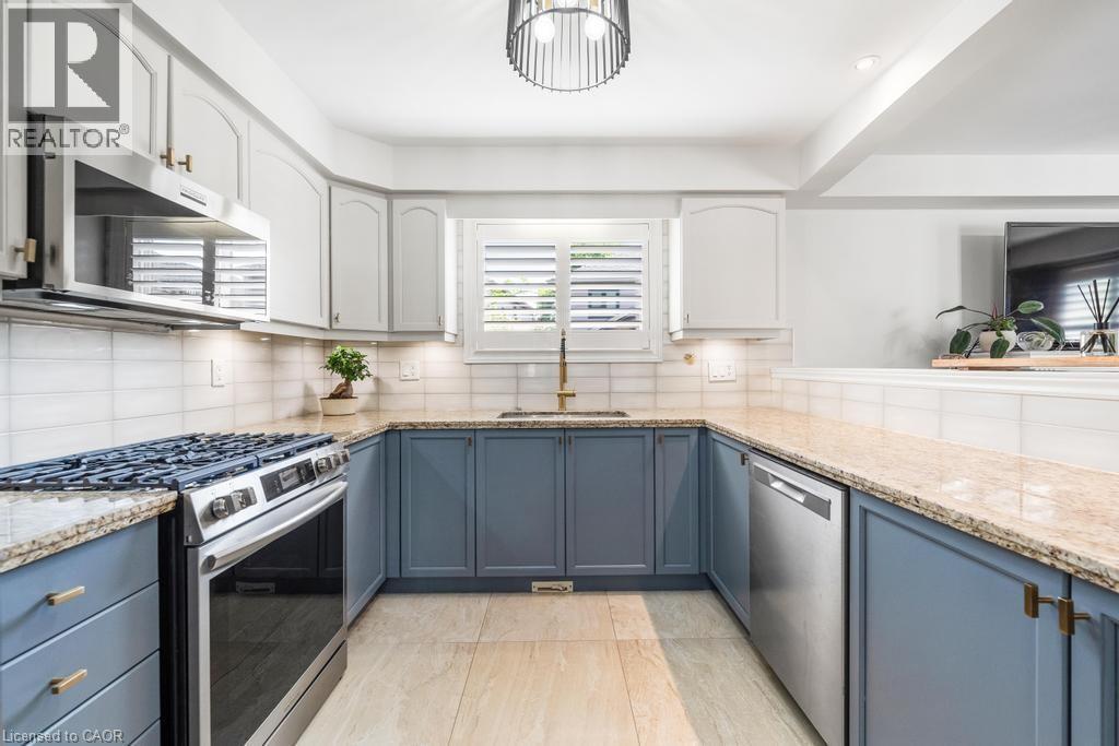 12 Valridge Court, Ancaster, Ontario  L9G 4Y5 - Photo 12 - 40749149