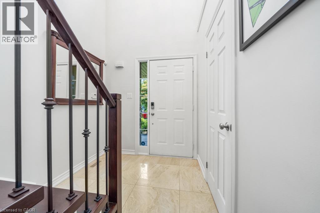 12 Valridge Court, Ancaster, Ontario  L9G 4Y5 - Photo 5 - 40749149