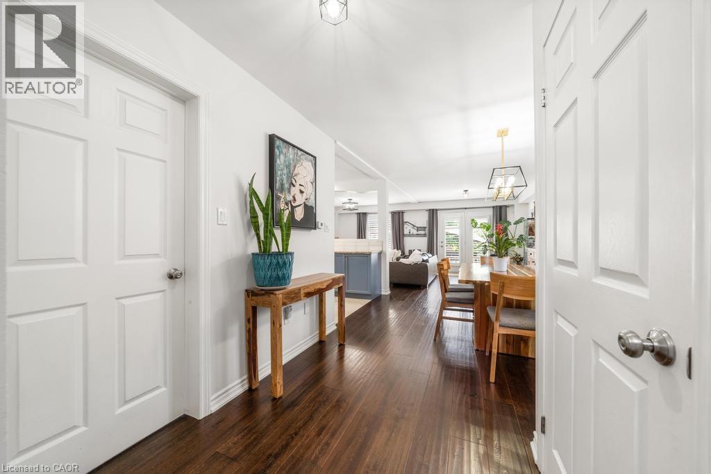 12 Valridge Court, Ancaster, Ontario  L9G 4Y5 - Photo 7 - 40749149