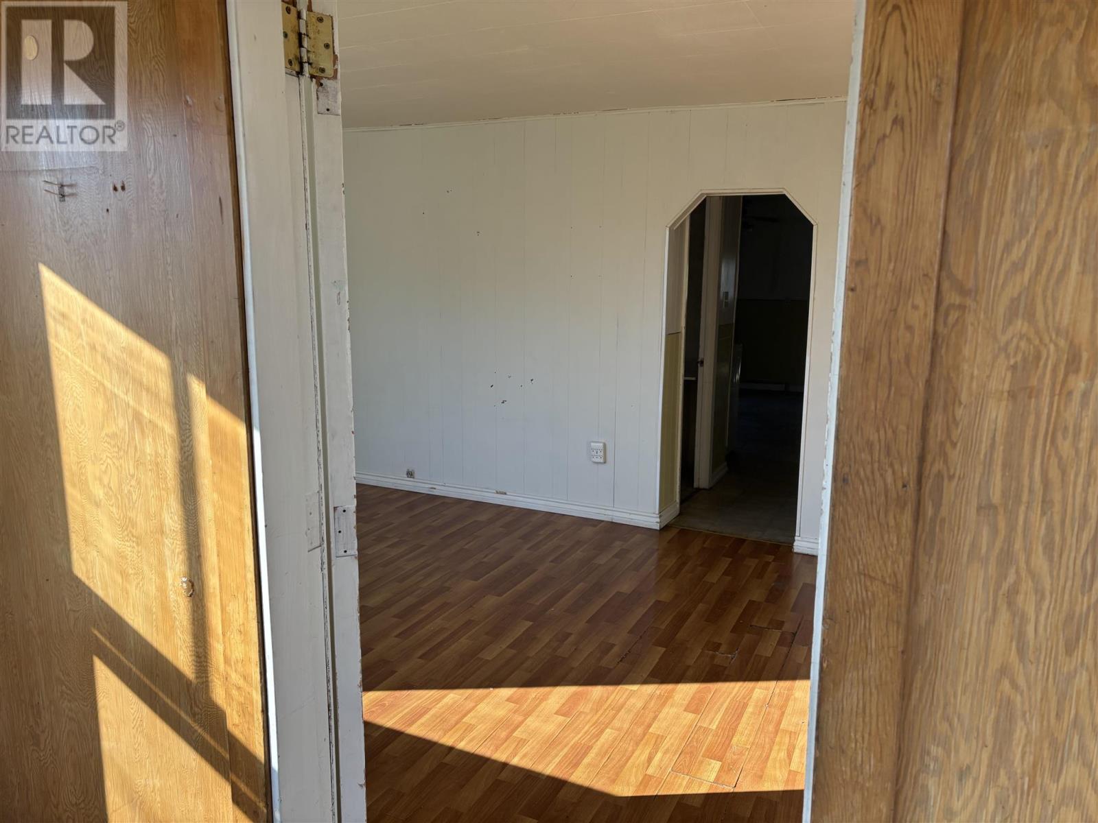 403 First Ave, Sault Ste. Marie, Ontario P6C 4N9 - Photo 8 - SM253132