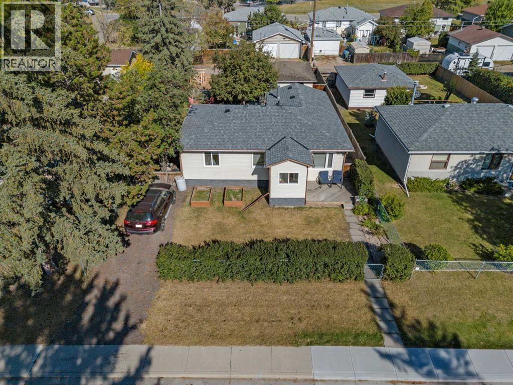 8736 34 Avenue Nw, Calgary, Alberta  T3B 1R7 - Photo 26 - A2259936