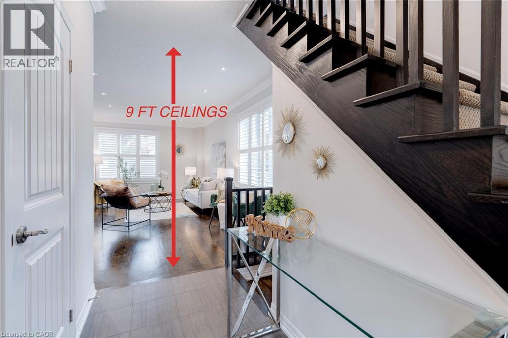 7 Aird Court, Milton, Ontario L9T 3Y1 - Photo 4 - 40778588