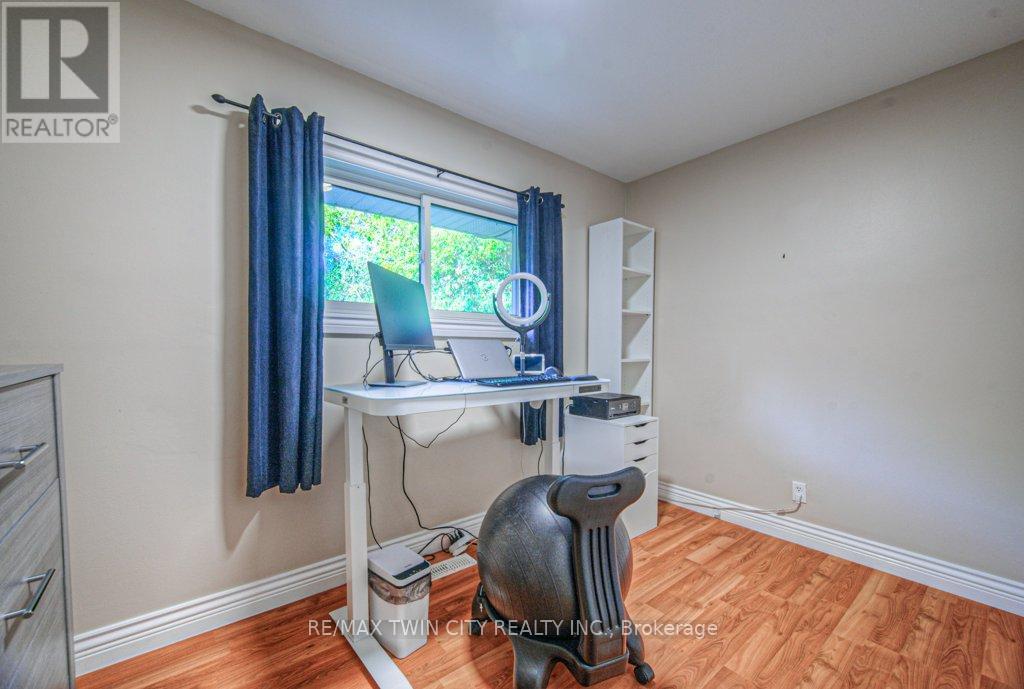 18 Hilltop Drive, Cambridge, Ontario  N1R 1S9 - Photo 16 - X12536594