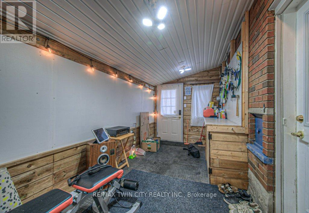 18 Hilltop Drive, Cambridge, Ontario  N1R 1S9 - Photo 35 - X12536594