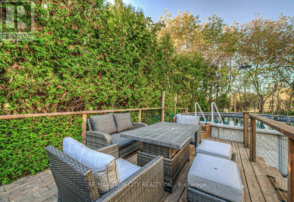 18 Hilltop Drive, Cambridge, Ontario  N1R 1S9 - Photo 41 - X12536594