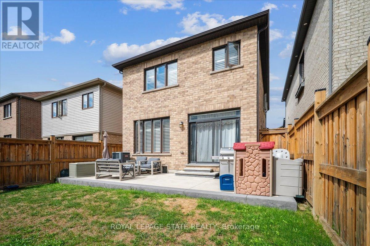 19 Prestwick Street, Hamilton, Ontario  L8J 0K6 - Photo 42 - X12536654