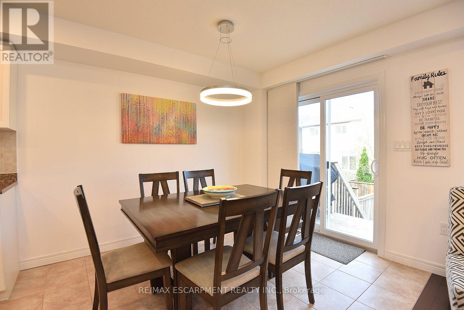 102 Celestial Crescent, Hamilton, Ontario  L0R 1P0 - Photo 14 - X12536704