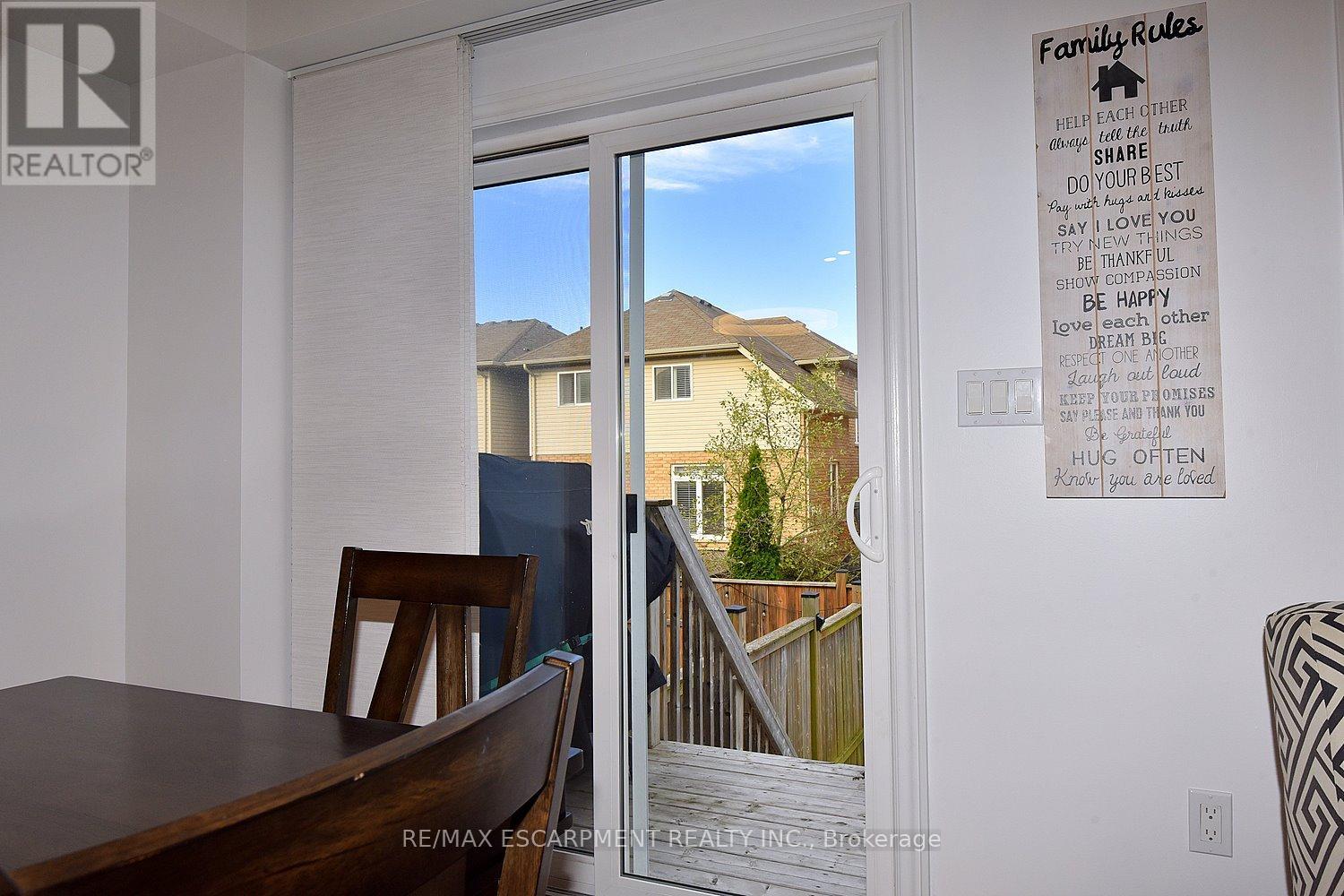 102 Celestial Crescent, Hamilton, Ontario  L0R 1P0 - Photo 15 - X12536704