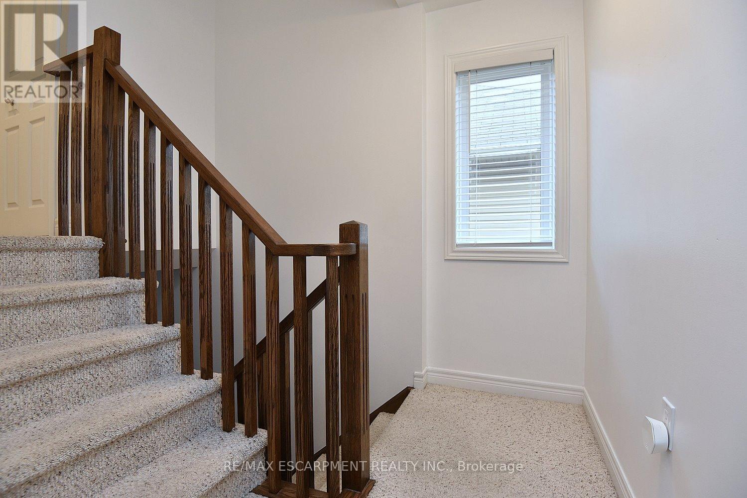 102 Celestial Crescent, Hamilton, Ontario  L0R 1P0 - Photo 25 - X12536704