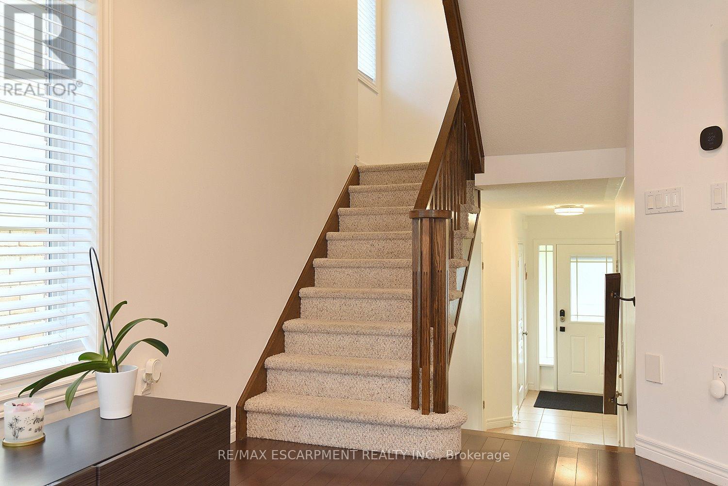 102 Celestial Crescent, Hamilton, Ontario  L0R 1P0 - Photo 26 - X12536704