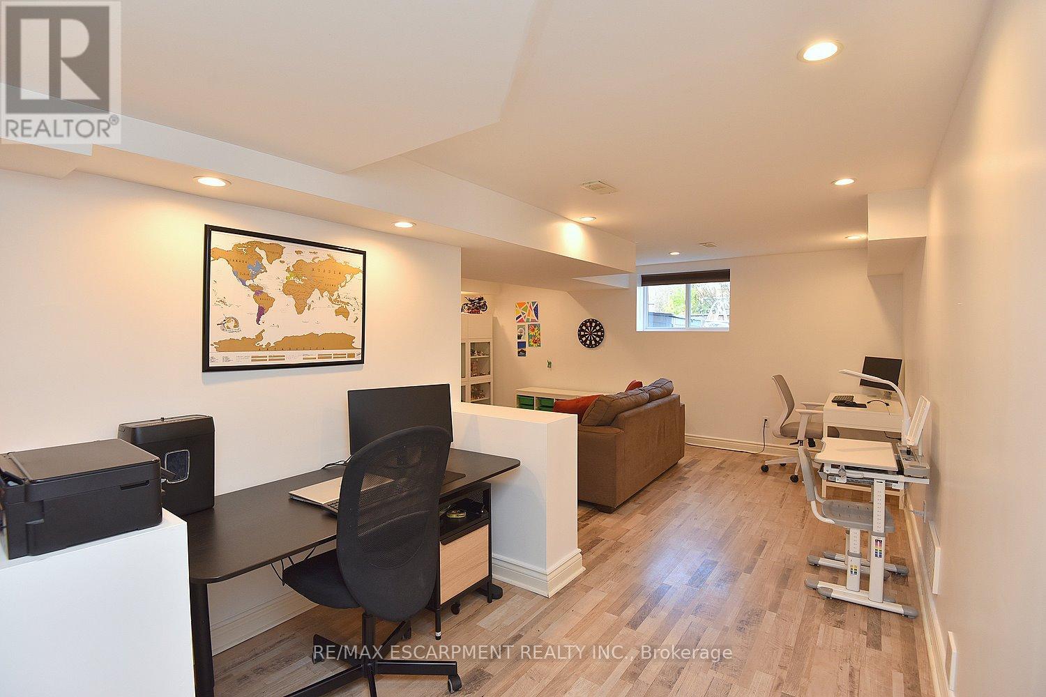 102 Celestial Crescent, Hamilton, Ontario  L0R 1P0 - Photo 40 - X12536704