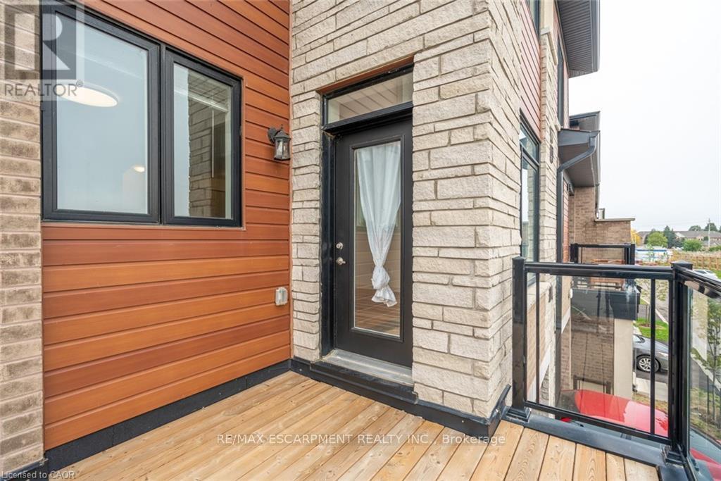 62 - 590 North Service Road, Hamilton, Ontario  L8E 5A6 - Photo 14 - X12536714