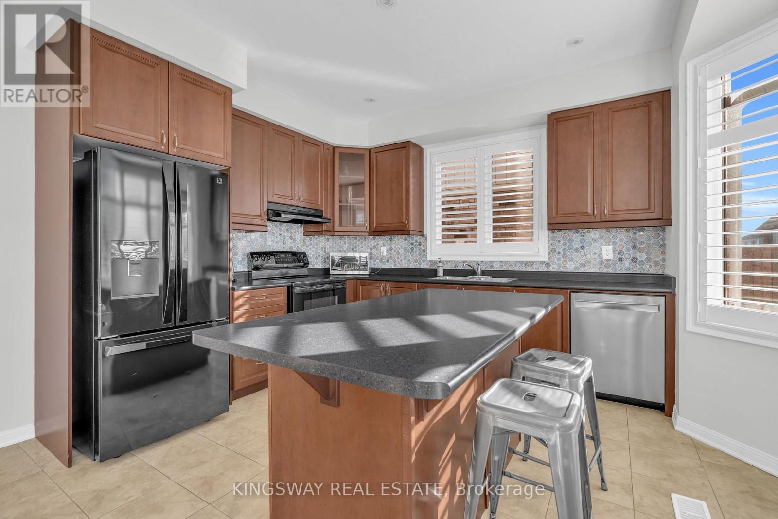 36 Beattie Crescent, Cambridge, Ontario  N3C 0C8 - Photo 13 - X12536820