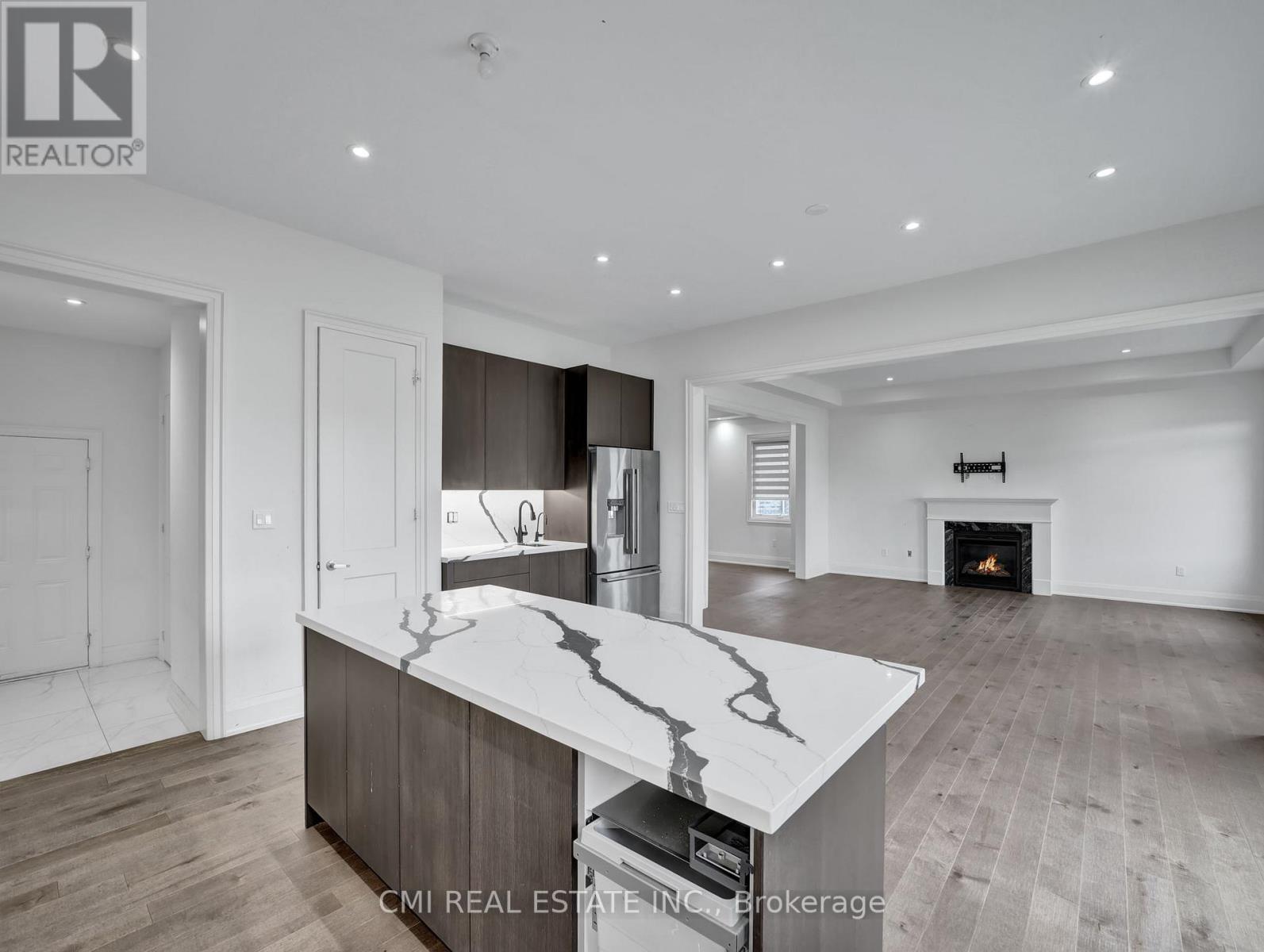 205 Agro Street, Hamilton, Ontario  L8B 1X7 - Photo 16 - X12536862