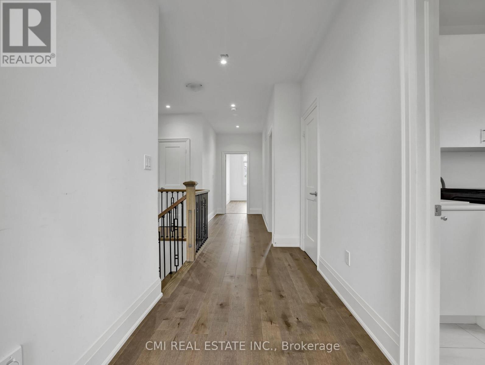 205 Agro Street, Hamilton, Ontario  L8B 1X7 - Photo 18 - X12536862