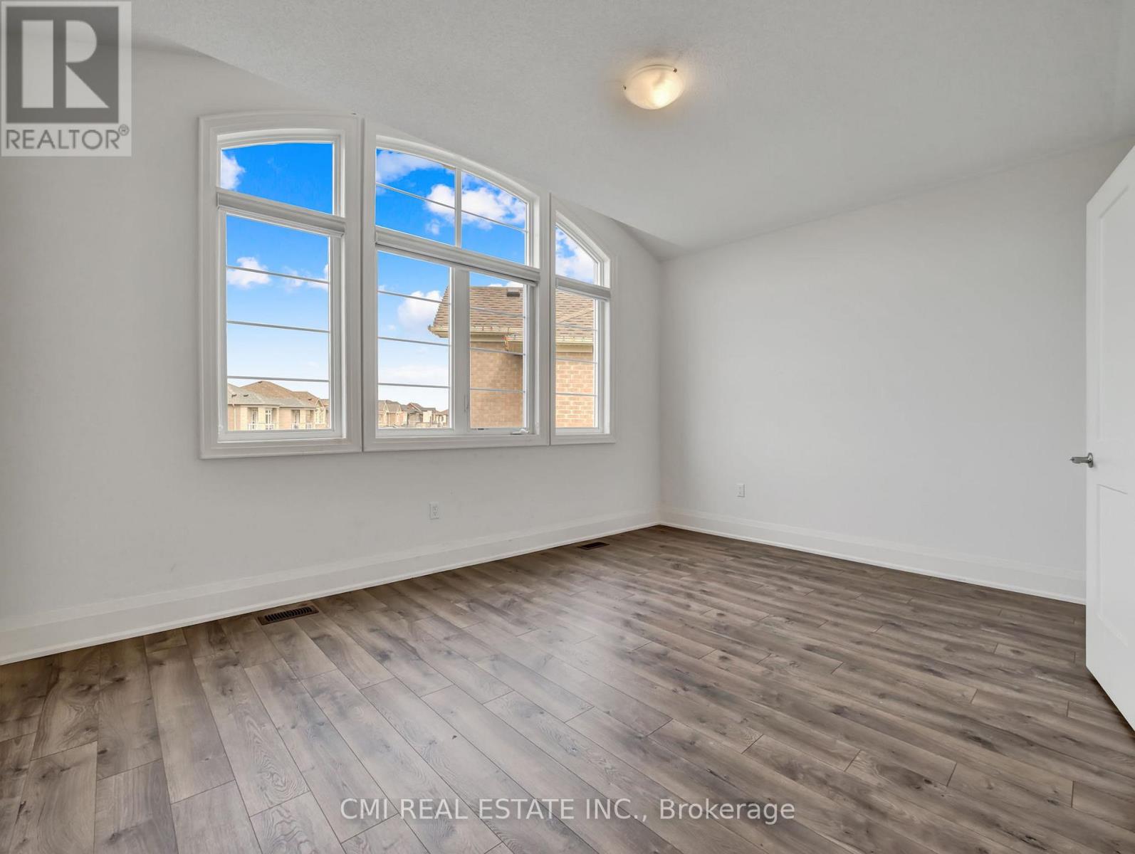 205 Agro Street, Hamilton, Ontario  L8B 1X7 - Photo 20 - X12536862