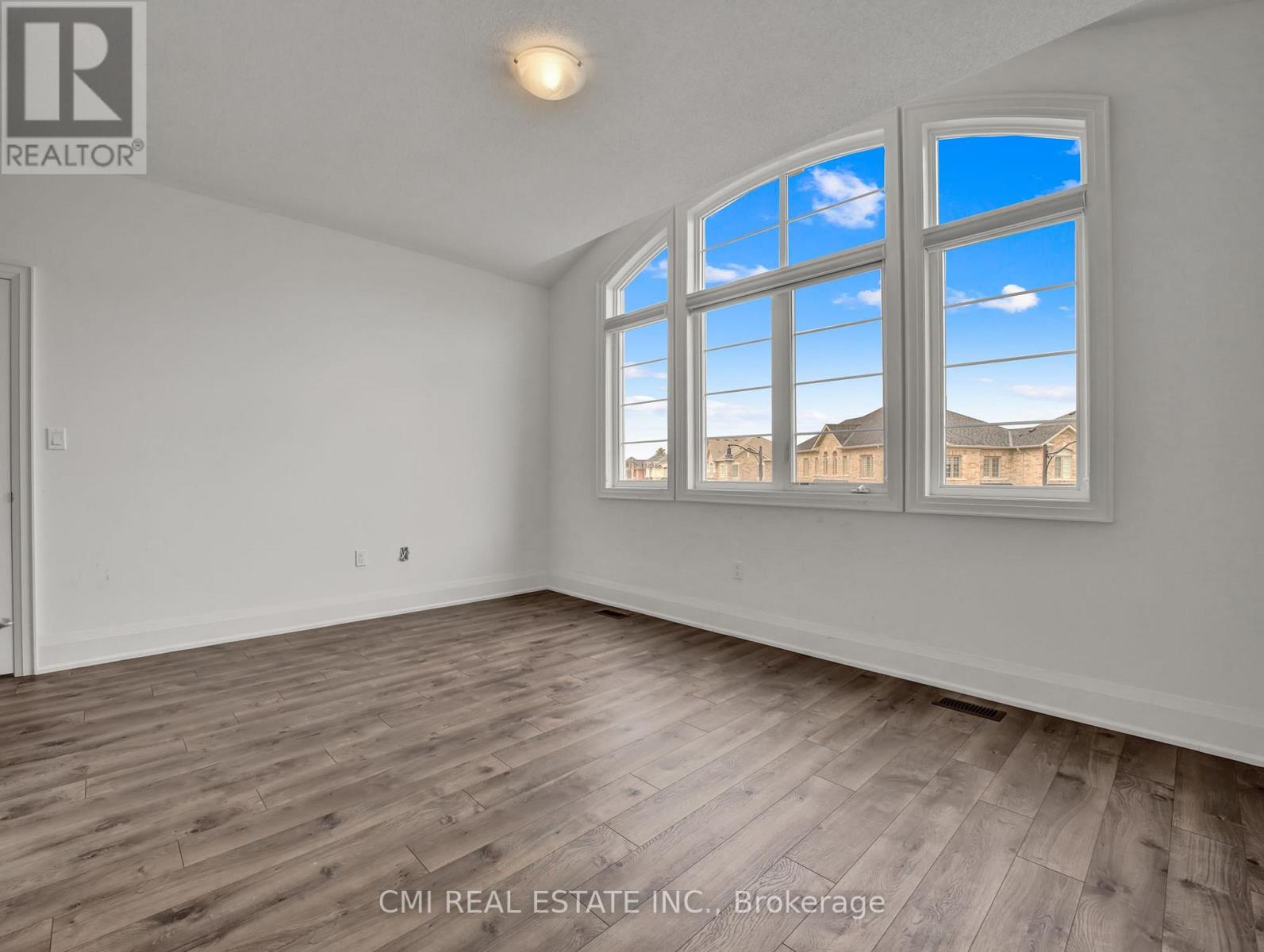 205 Agro Street, Hamilton, Ontario  L8B 1X7 - Photo 21 - X12536862