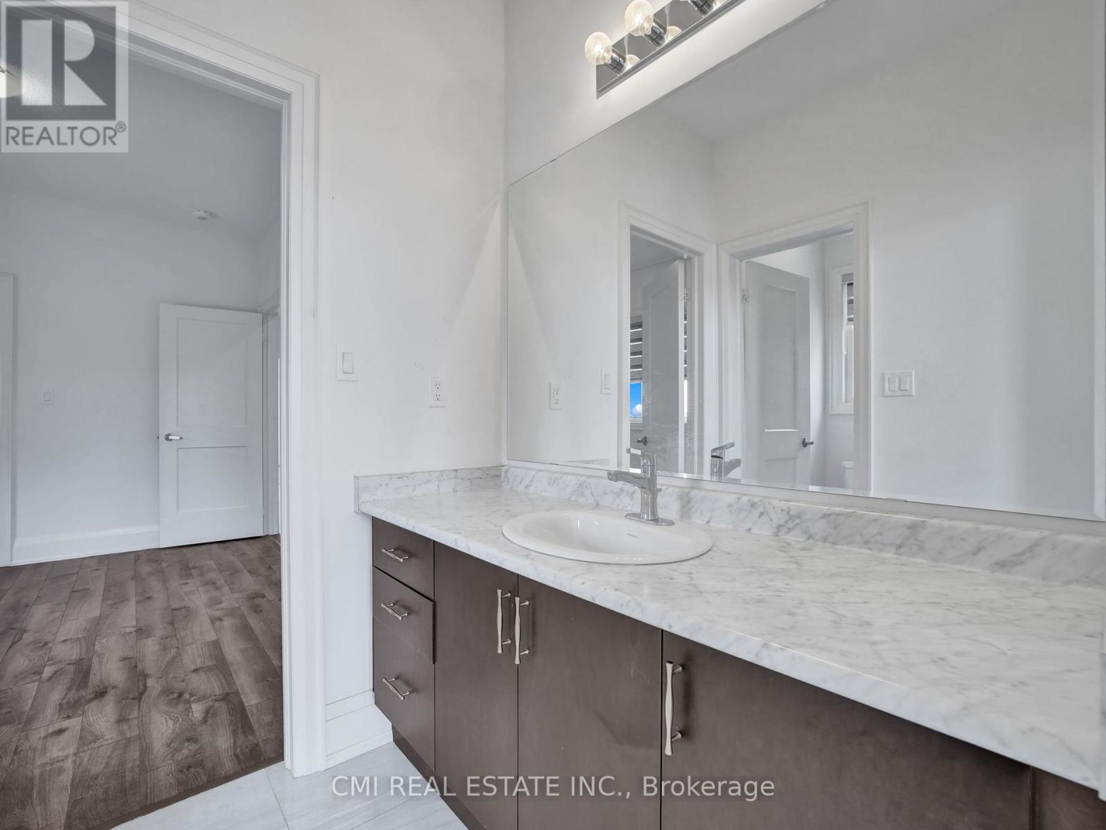 205 Agro Street, Hamilton, Ontario  L8B 1X7 - Photo 23 - X12536862