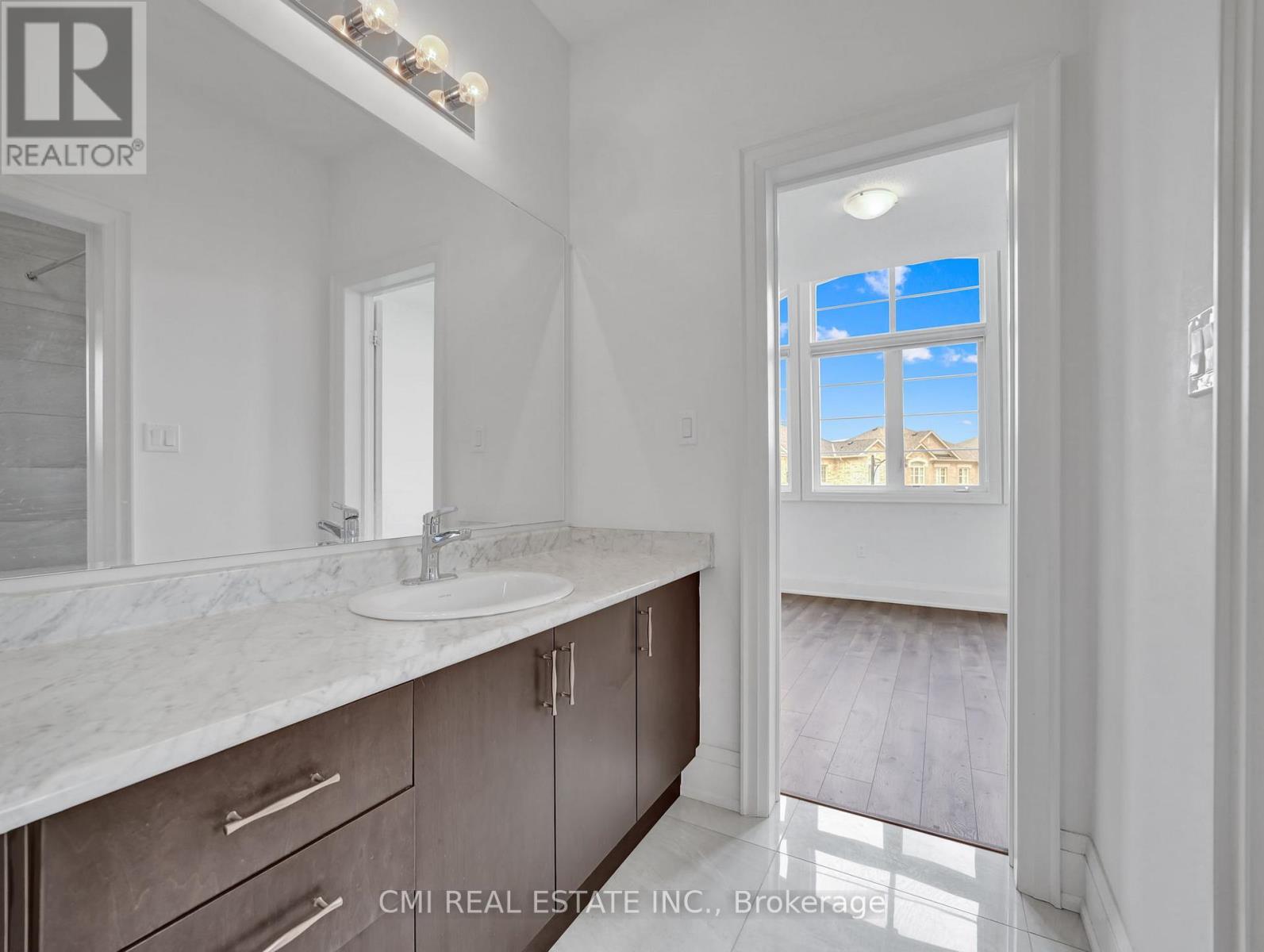 205 Agro Street, Hamilton, Ontario  L8B 1X7 - Photo 24 - X12536862