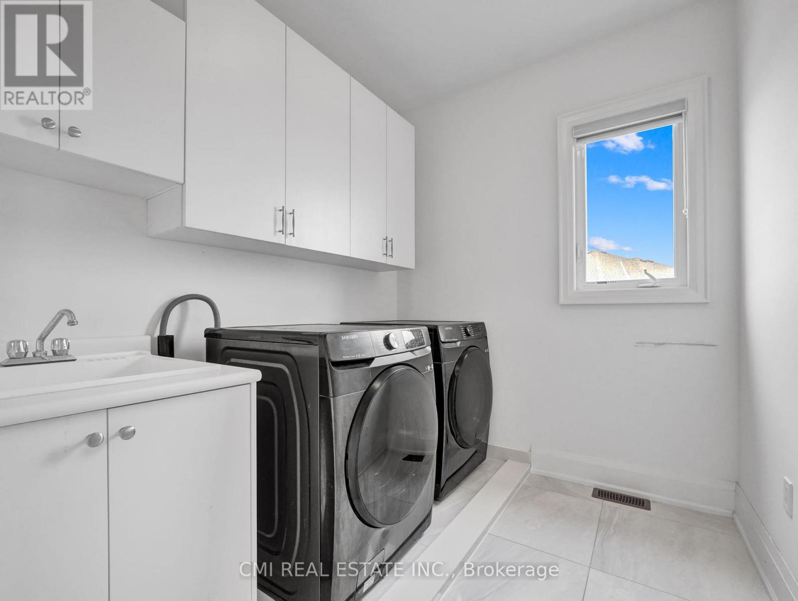 205 Agro Street, Hamilton, Ontario  L8B 1X7 - Photo 28 - X12536862