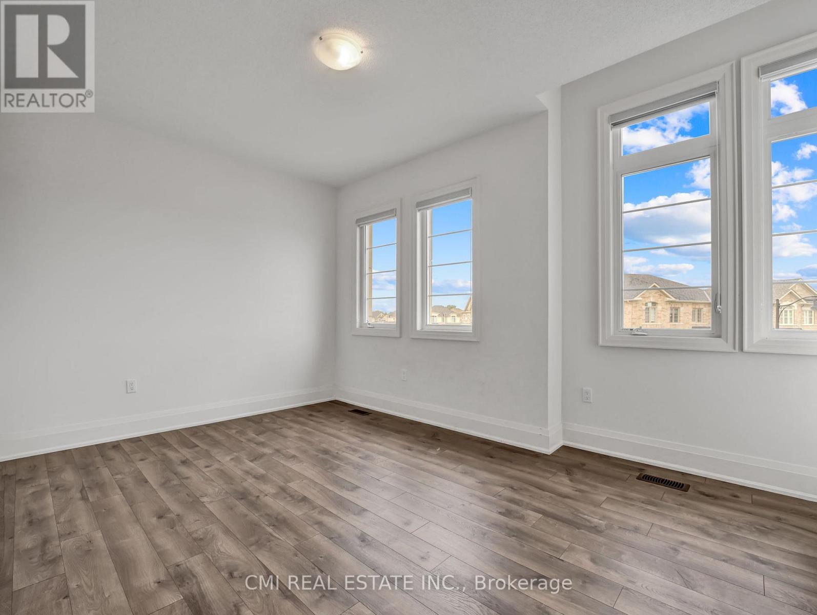 205 Agro Street, Hamilton, Ontario  L8B 1X7 - Photo 33 - X12536862