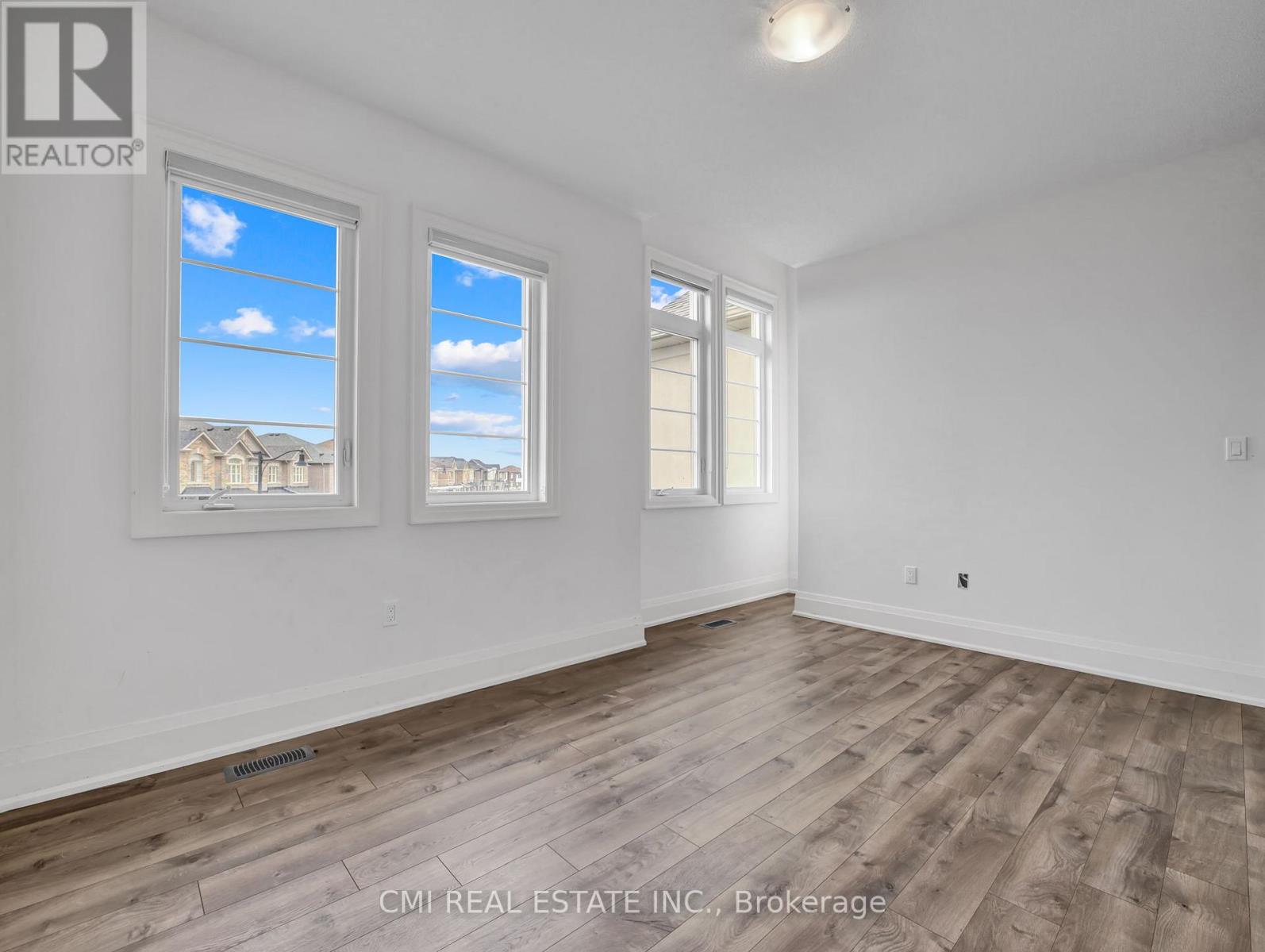 205 Agro Street, Hamilton, Ontario  L8B 1X7 - Photo 34 - X12536862