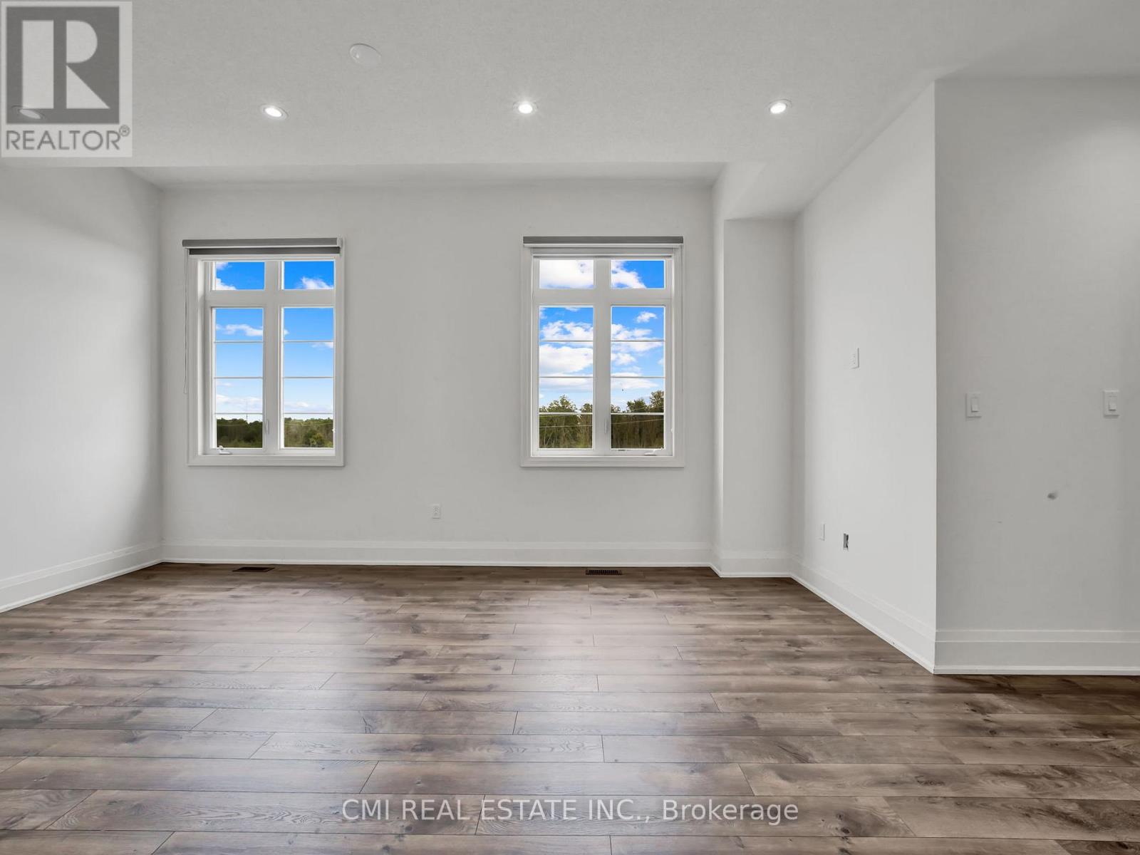 205 Agro Street, Hamilton, Ontario  L8B 1X7 - Photo 37 - X12536862