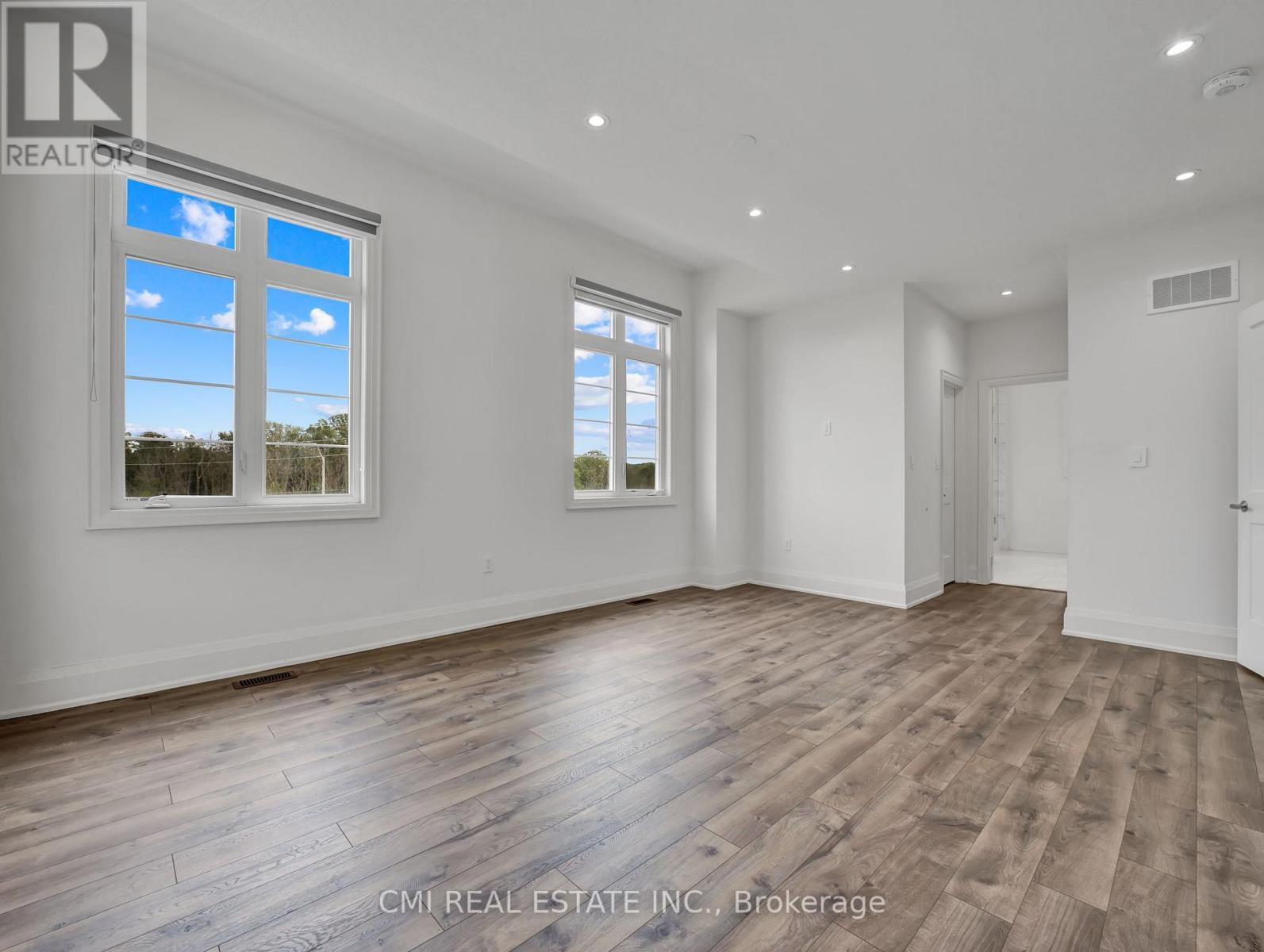 205 Agro Street, Hamilton, Ontario  L8B 1X7 - Photo 38 - X12536862