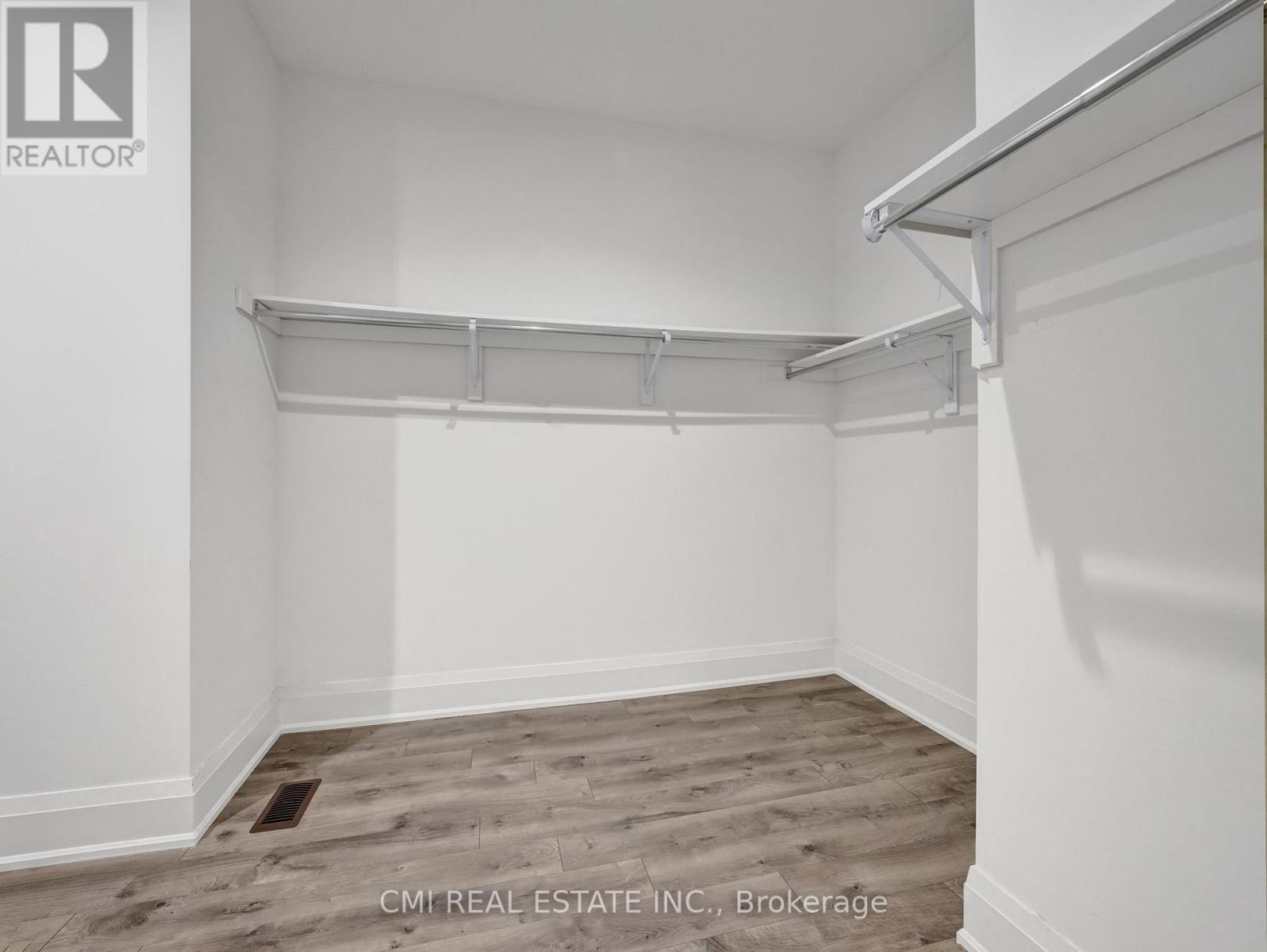 205 Agro Street, Hamilton, Ontario  L8B 1X7 - Photo 41 - X12536862