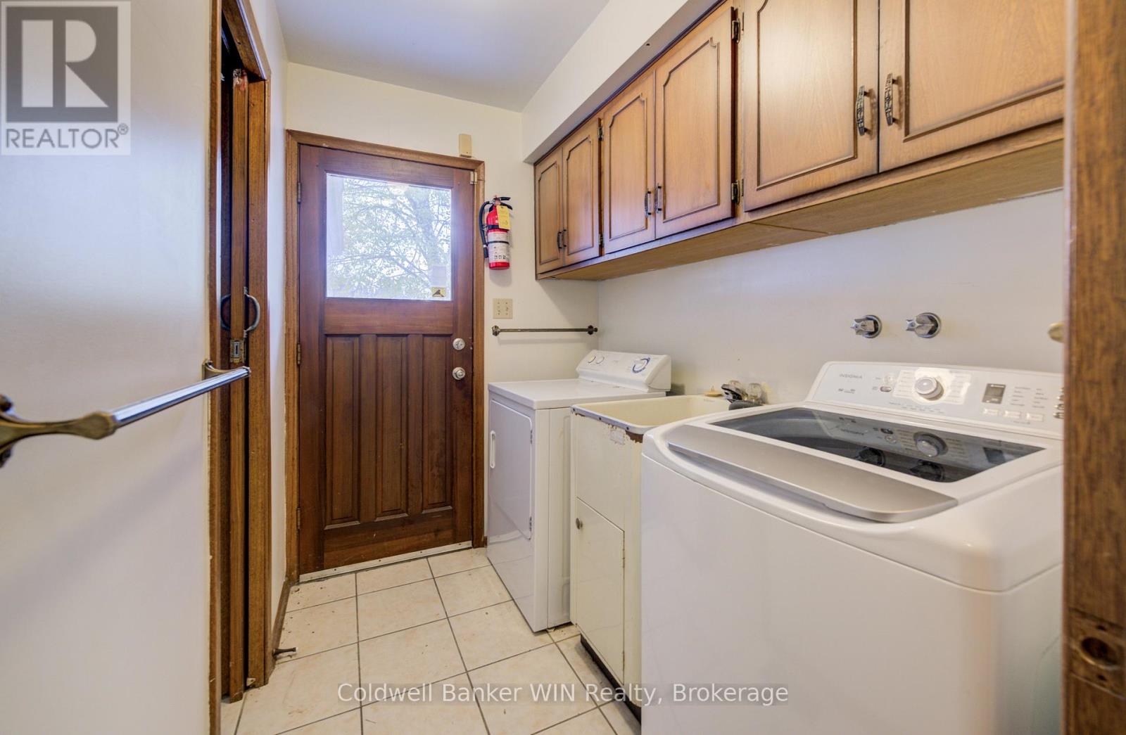 47 Academy Crescent, Waterloo, Ontario  N2L 5H8 - Photo 14 - X12536970