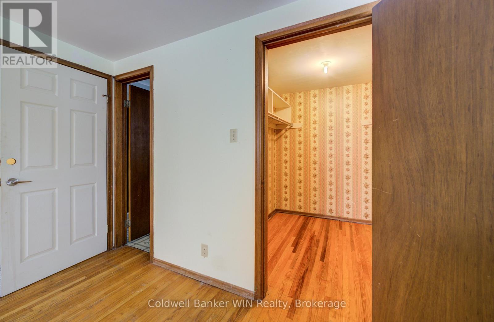 47 Academy Crescent, Waterloo, Ontario  N2L 5H8 - Photo 18 - X12536970