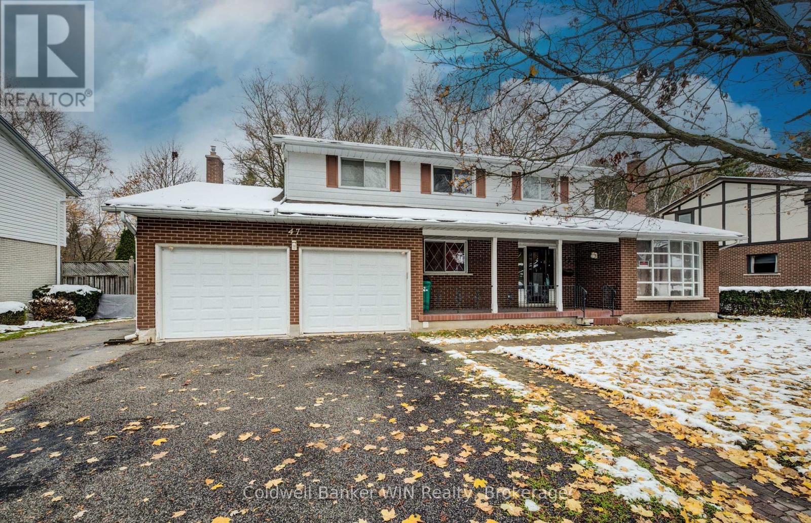 47 Academy Crescent, Waterloo, Ontario  N2L 5H8 - Photo 2 - X12536970