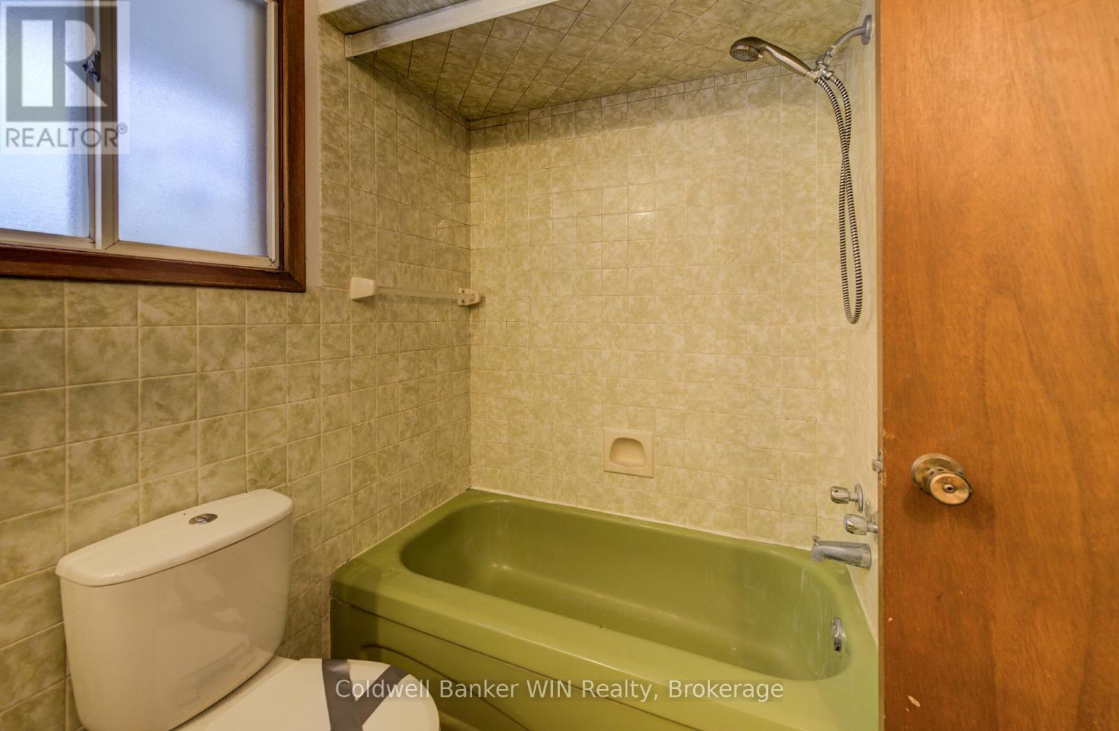 47 Academy Crescent, Waterloo, Ontario  N2L 5H8 - Photo 25 - X12536970