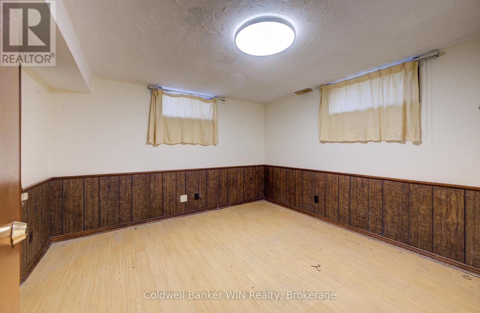 47 Academy Crescent, Waterloo, Ontario  N2L 5H8 - Photo 28 - X12536970