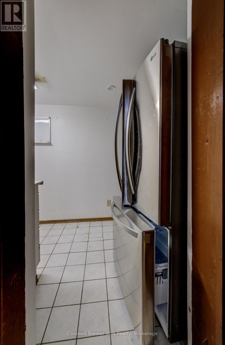 47 Academy Crescent, Waterloo, Ontario  N2L 5H8 - Photo 30 - X12536970