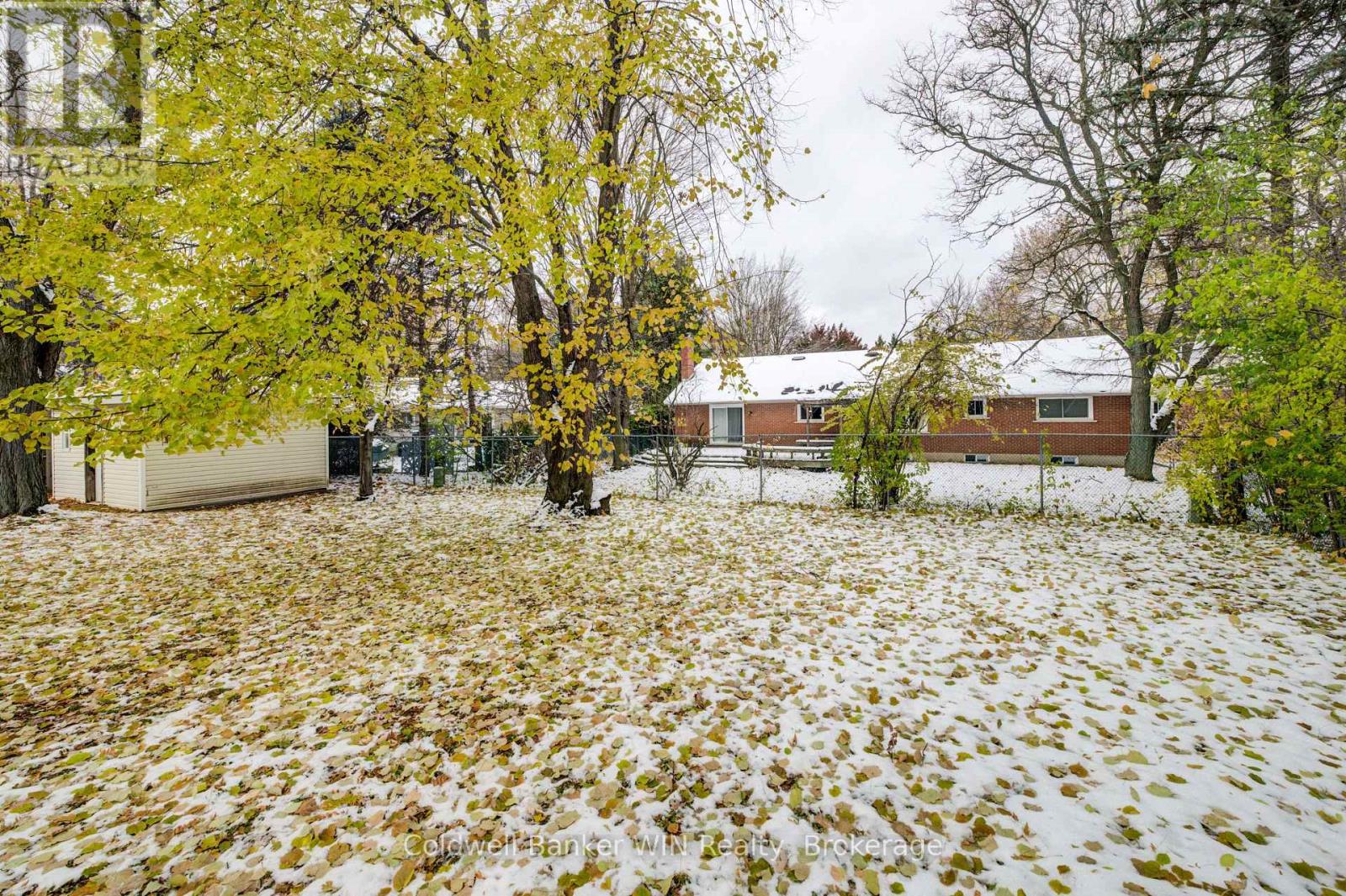 47 Academy Crescent, Waterloo, Ontario  N2L 5H8 - Photo 38 - X12536970