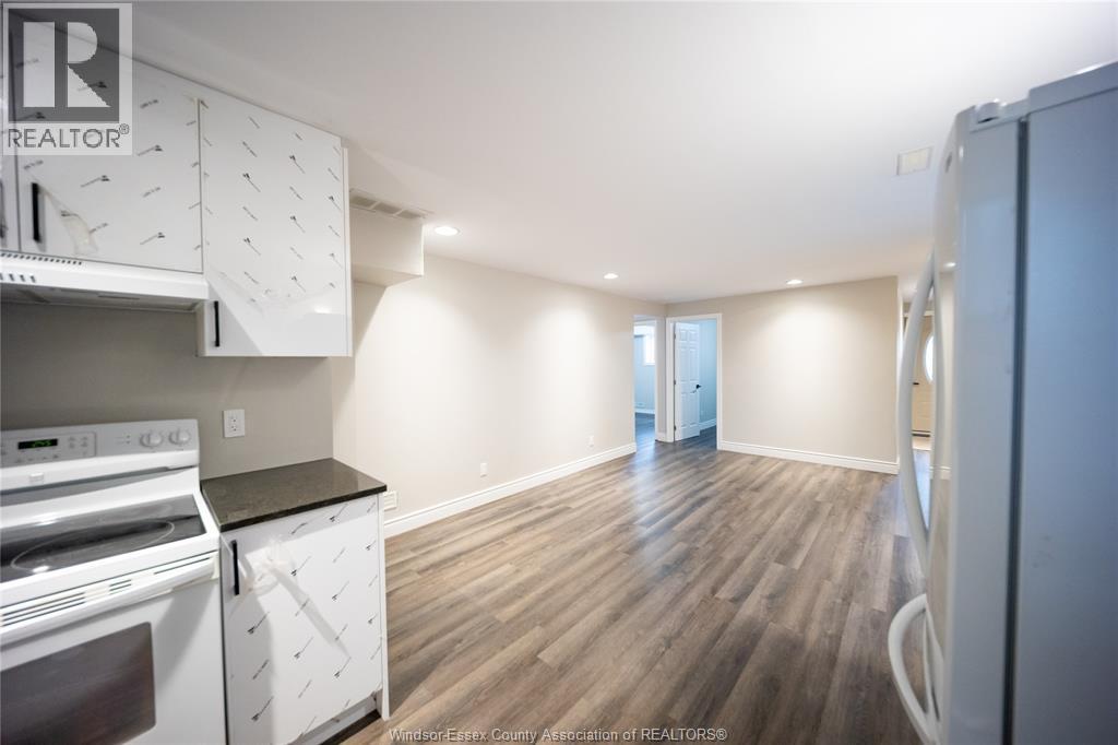 MLS# 25028636: 460 MERRILL AVENUE, LaSalle, Canada