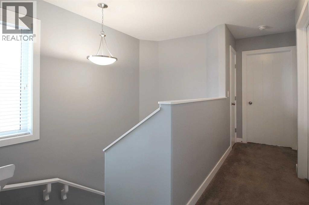 21 Crestview Boulevard, Sylvan Lake, Alberta  T4S 0N4 - Photo 12 - A2267779