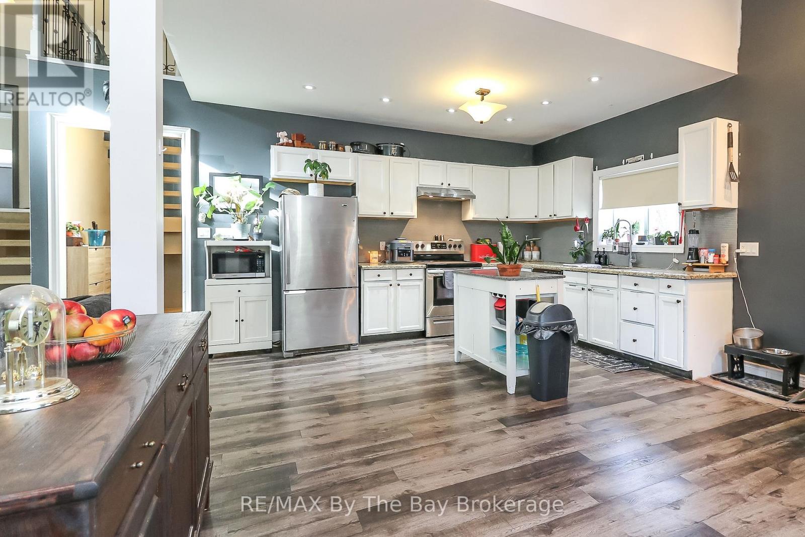 67 Constance Boulevard, Wasaga Beach, Ontario  L9Z 2Y3 - Photo 15 - S12459517