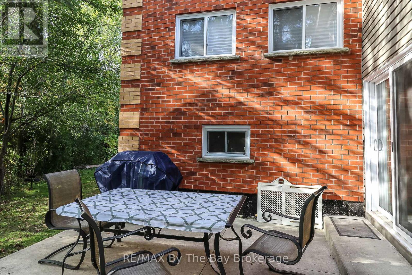 67 Constance Boulevard, Wasaga Beach, Ontario  L9Z 2Y3 - Photo 37 - S12459517