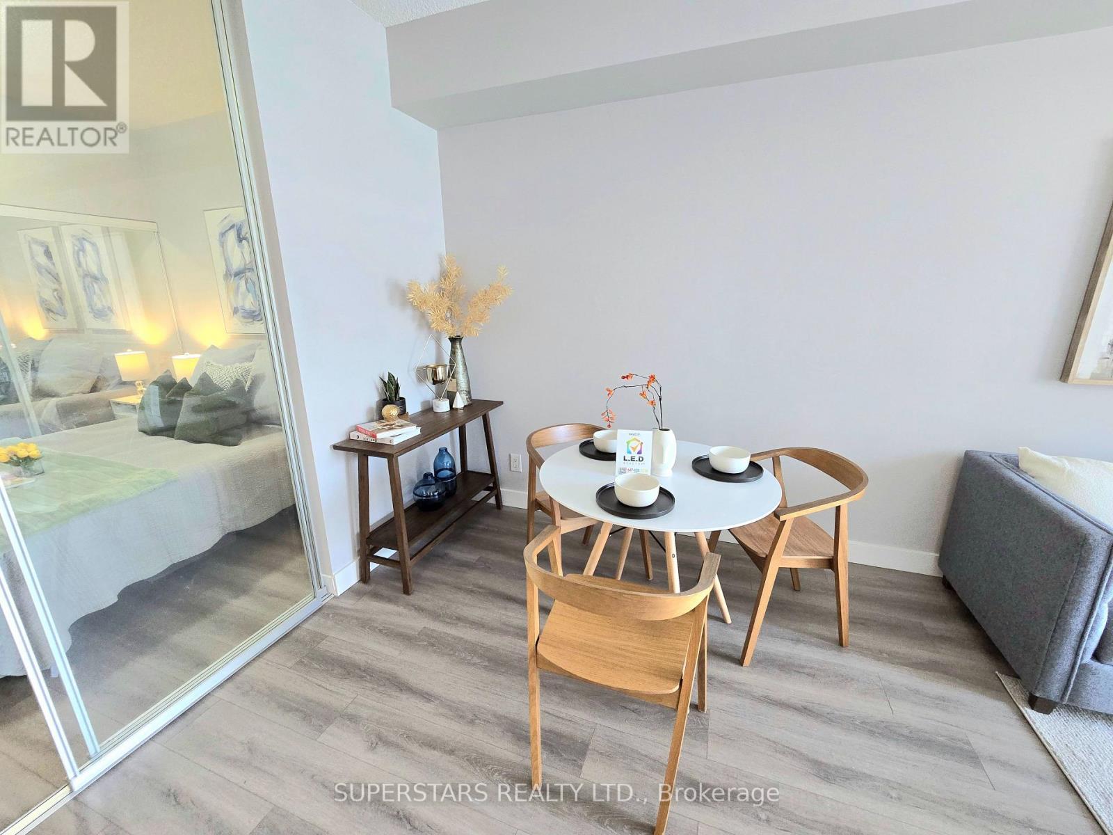 614 - 200 Sackville Street, Toronto, Ontario  M5A 0C4 - Photo 7 - C12536924