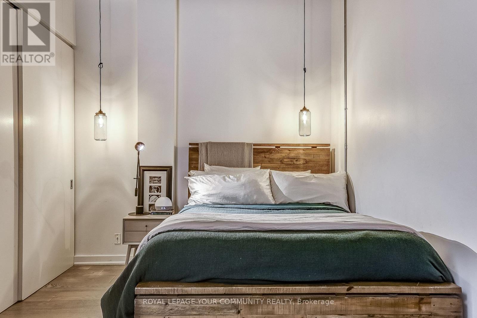 301 - 43 Hanna Avenue, Toronto, Ontario  M6K 1X1 - Photo 6 - C12536946