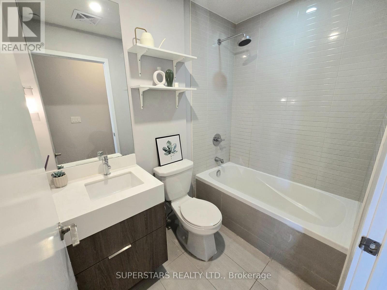 614 - 200 Sackville Street, Toronto, Ontario  M5A 0C4 - Photo 5 - C12536978