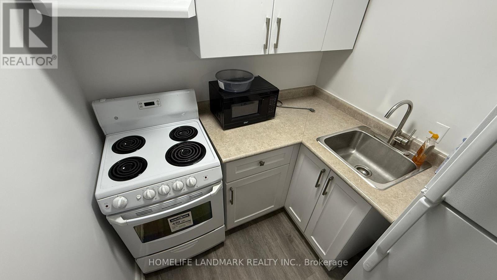 Unit B4 - 676 Mount Pleasant Road, Toronto, Ontario  M4S 2N3 - Photo 7 - C12536980