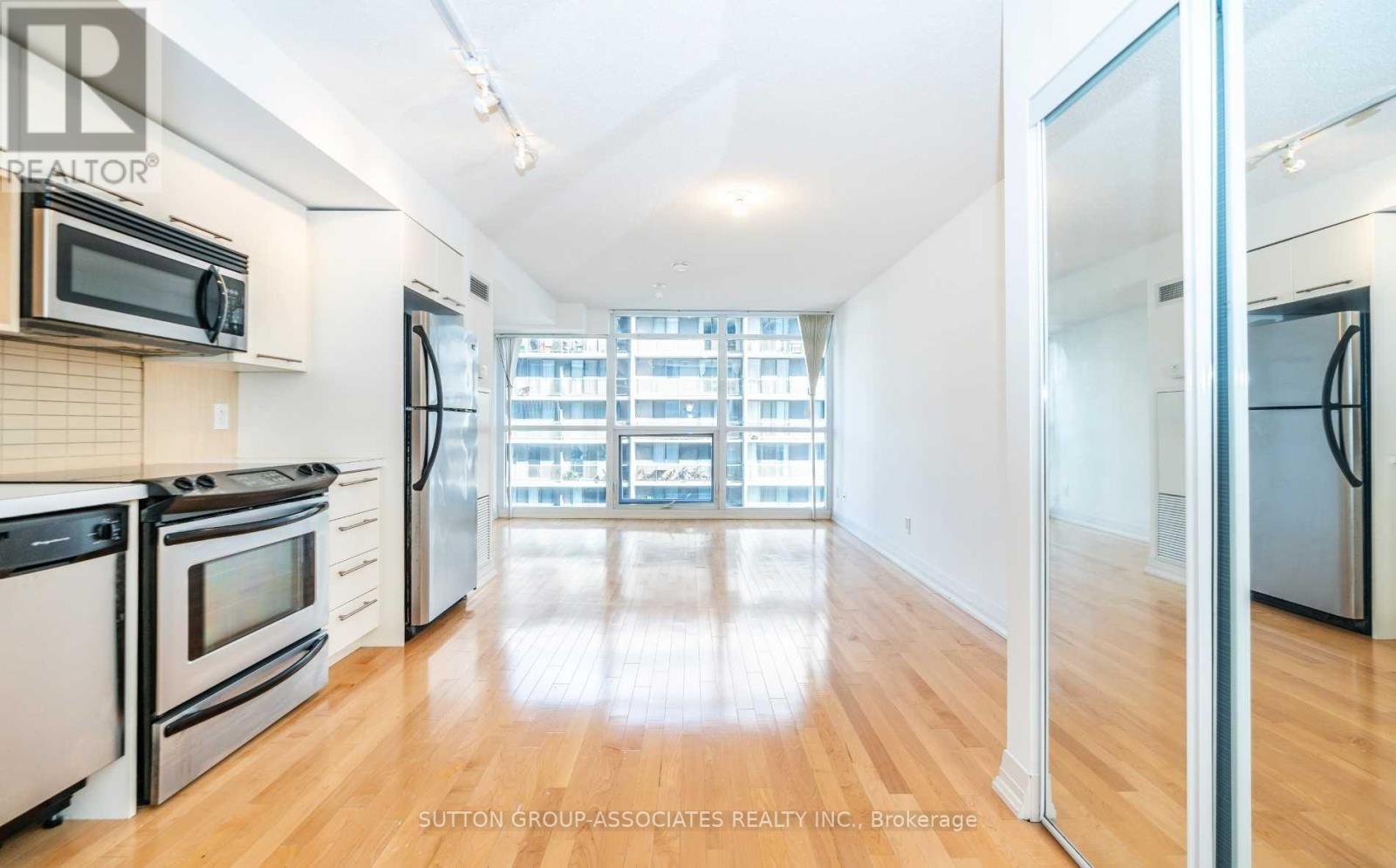 1409 - 25 Carlton Street, Toronto, Ontario  M5B 1L2 - Photo 4 - C12537020