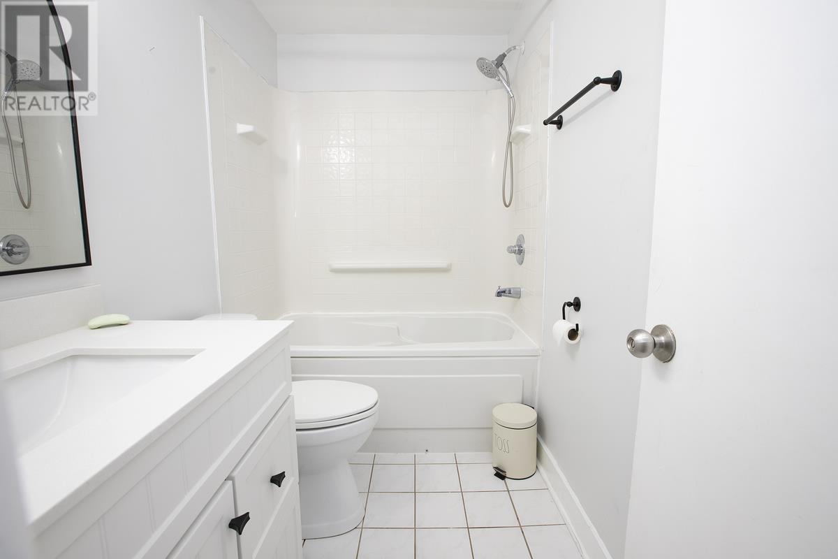 85 Shannon Rd, Sault Ste. Marie, Ontario  P6A 4J6 - Photo 25 - SM253250