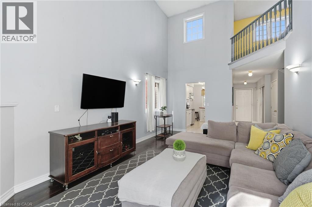 5 Chesapeake Drive, Waterdown, Ontario L8B 0H7 - Photo 14 - 40780045